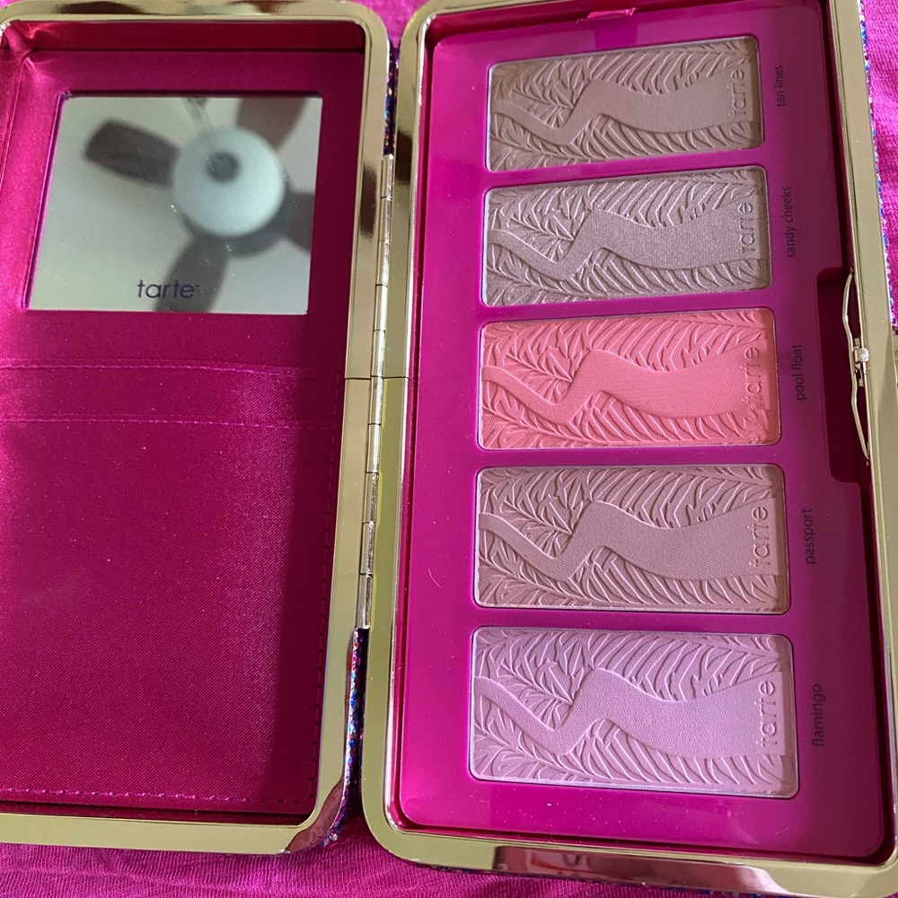 Tarte Face palette in clutch